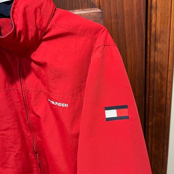 Tommy Hilfiger lightweight jacket - Picture 2 of 4